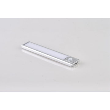 Energy saving T8 LED tube with motion sensor